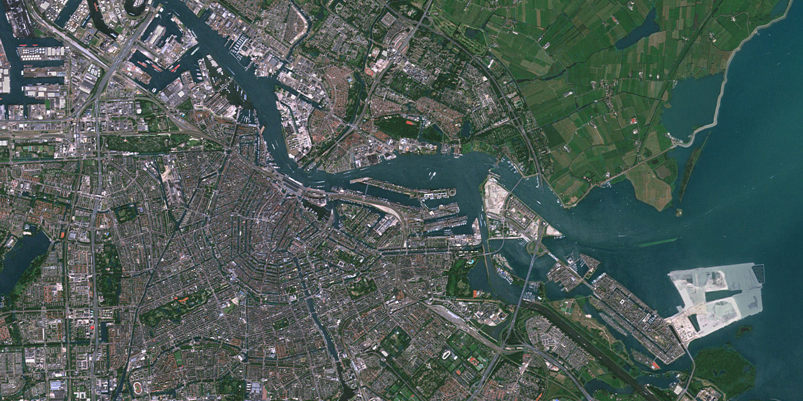 PlanetSAT World Map Imagery of Amsterdam, Netherlands