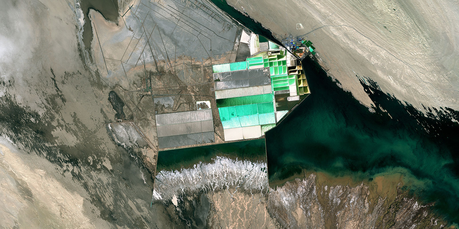 PlanetSAT Global Basemap 2024 of Taiji Naier, China